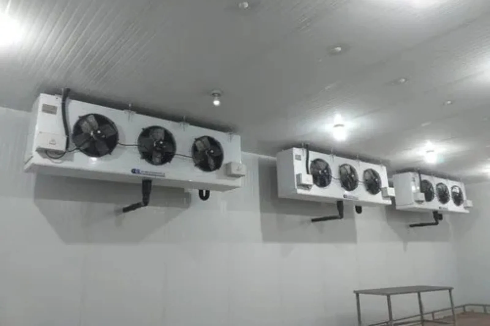 Cold room cooling equipment