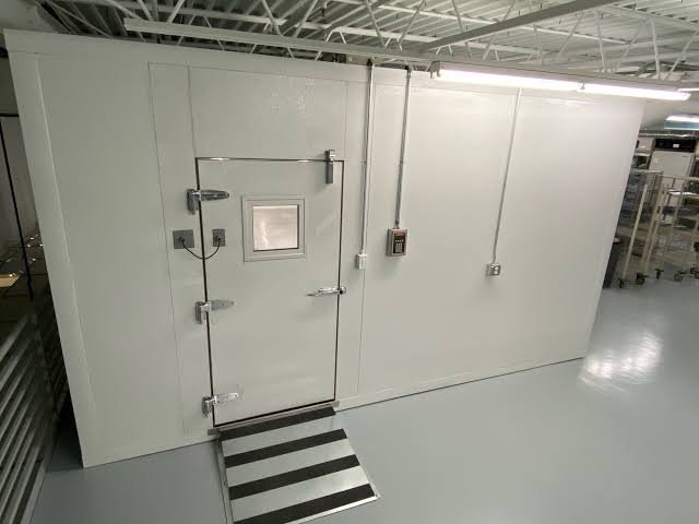 Walk-In Freezer Room